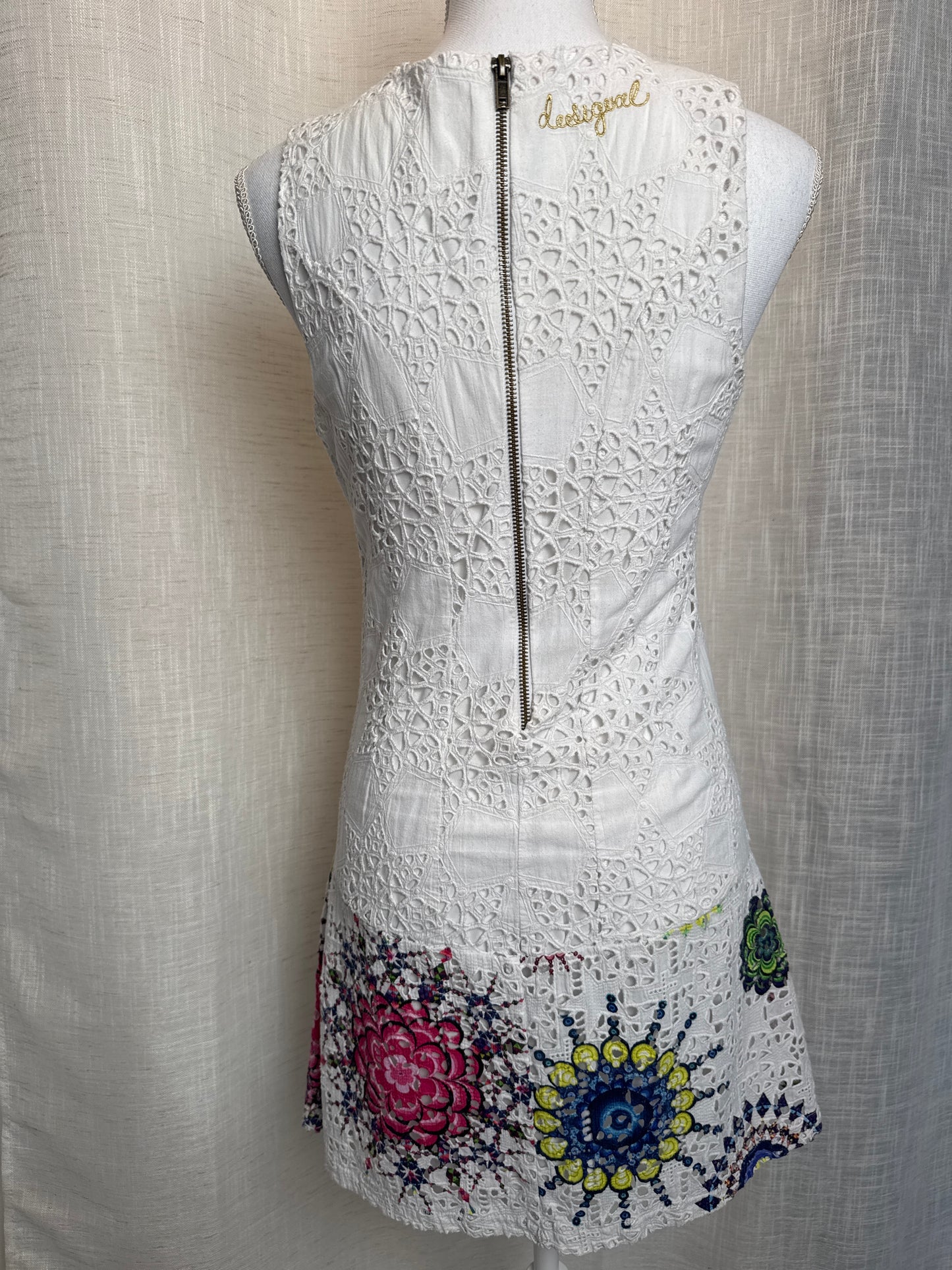 Robe DESIGUAL