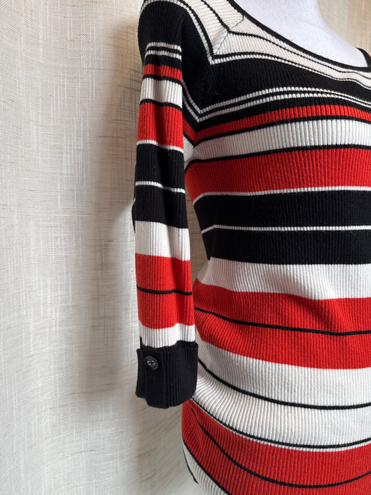 Pull JACQUELINE RIU