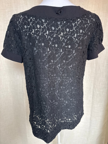 Top LA MODE EST À VOUS